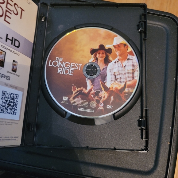 "THE LONGEST RIDE" DVD BY NICHOLAS SPARKS - Picture 2 of 3